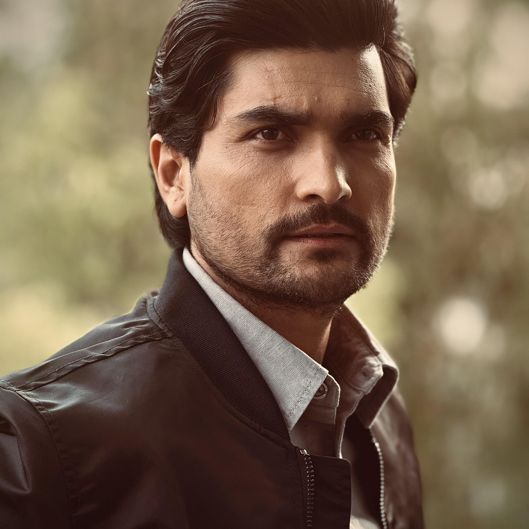 Mahesh Tripathi background portrait